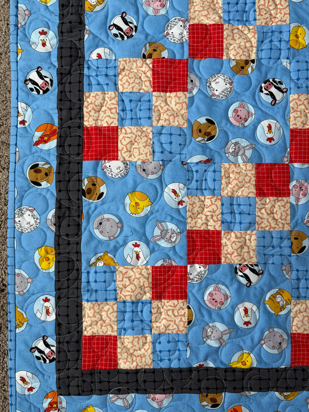 Barnyard Baby Quilt: Farm Animal Nursery